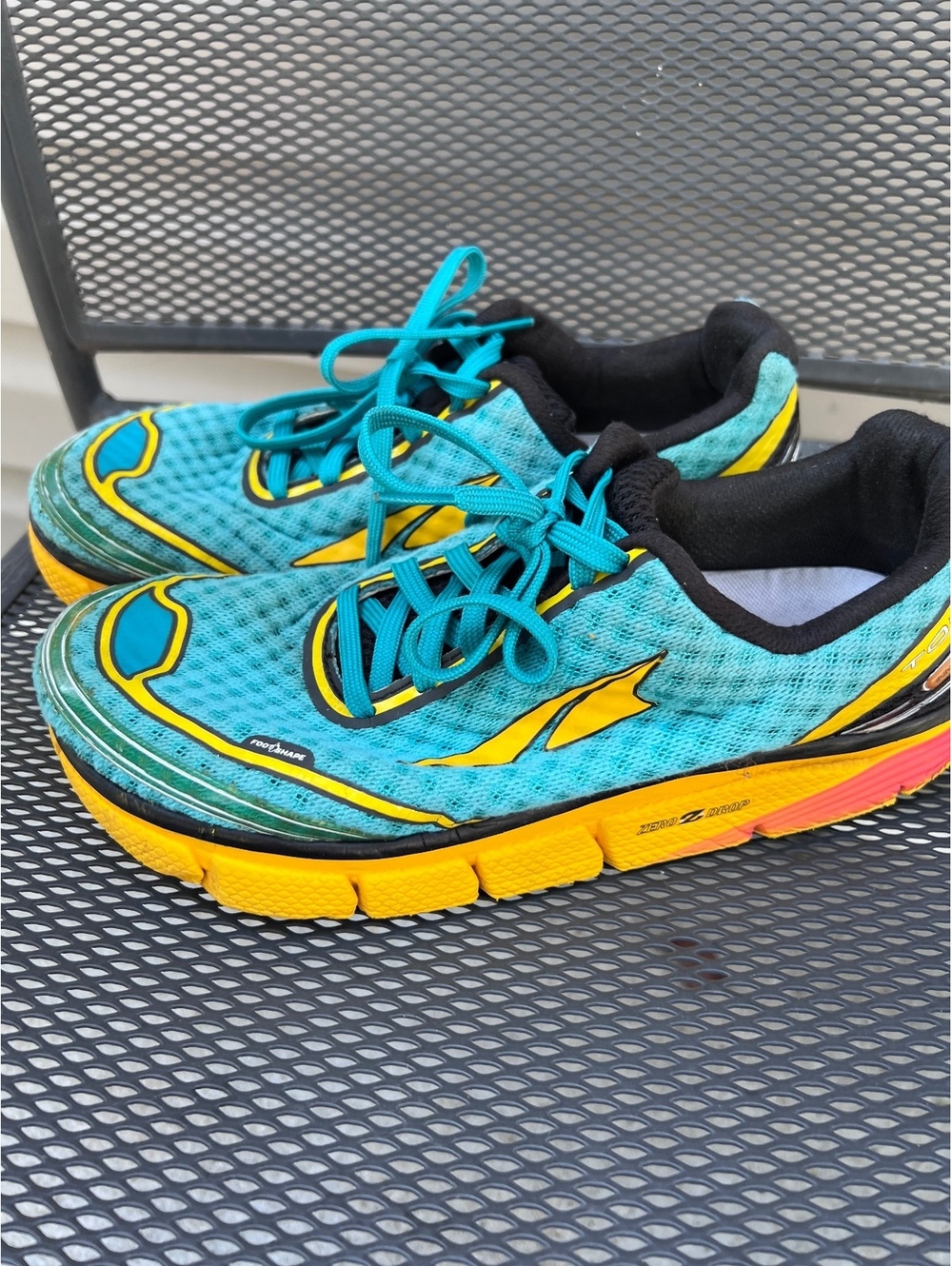 Altra Women's Size 9